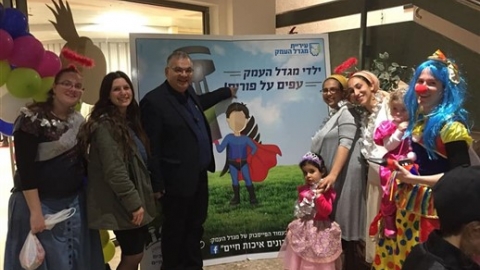 קריאת מגילה 2018 (6).jpg
