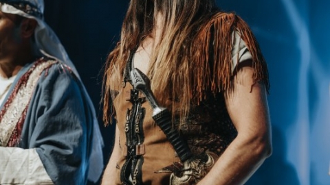 RIKL9435_533x800.jpg